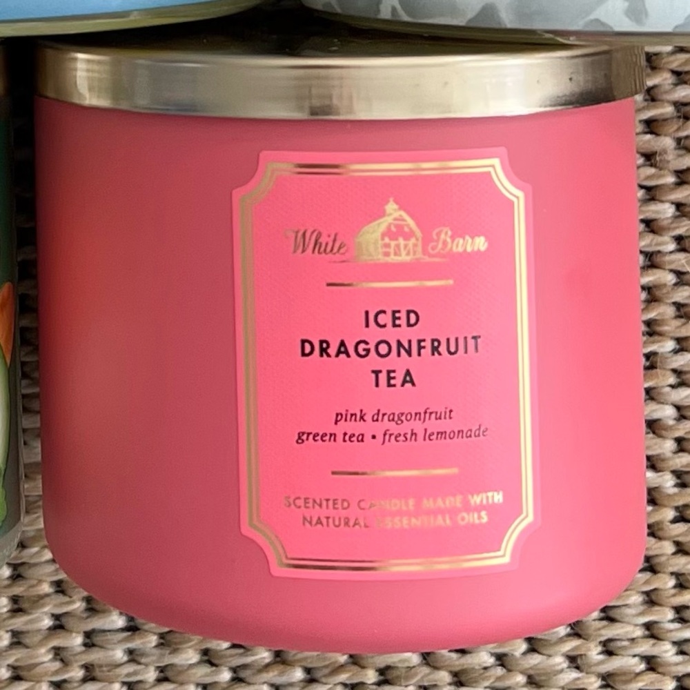 Bath & Body Works 3-Wick Scented Candle ICED DRAGONFRUIT TEA